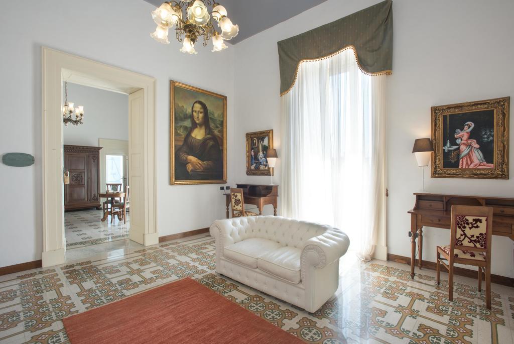 Palazzo Scarciglia - Dimora D'Epoca Bed & Breakfast Minervino di Lecce Luaran gambar