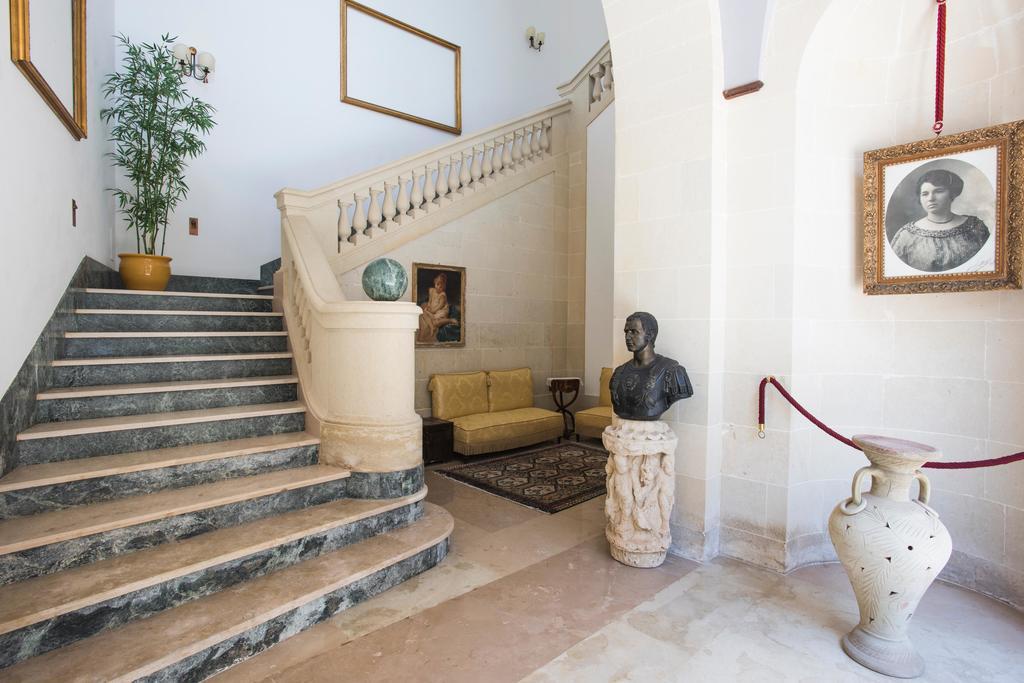 Palazzo Scarciglia - Dimora D'Epoca Bed & Breakfast Minervino di Lecce Luaran gambar